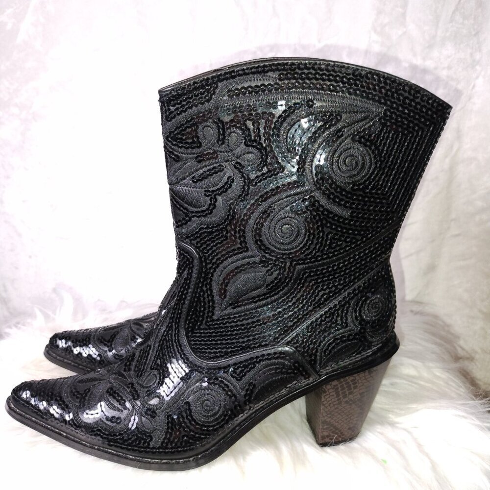 Black Beaded Pointed-Toe Heeled Boots - Women - Picture 2 of 7